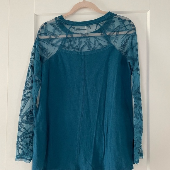 Free People Long Sleeve Lace top - Picture 9 of 13